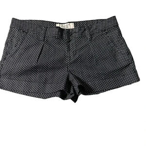 American Rag women's size 9 black shorts with white polka dots